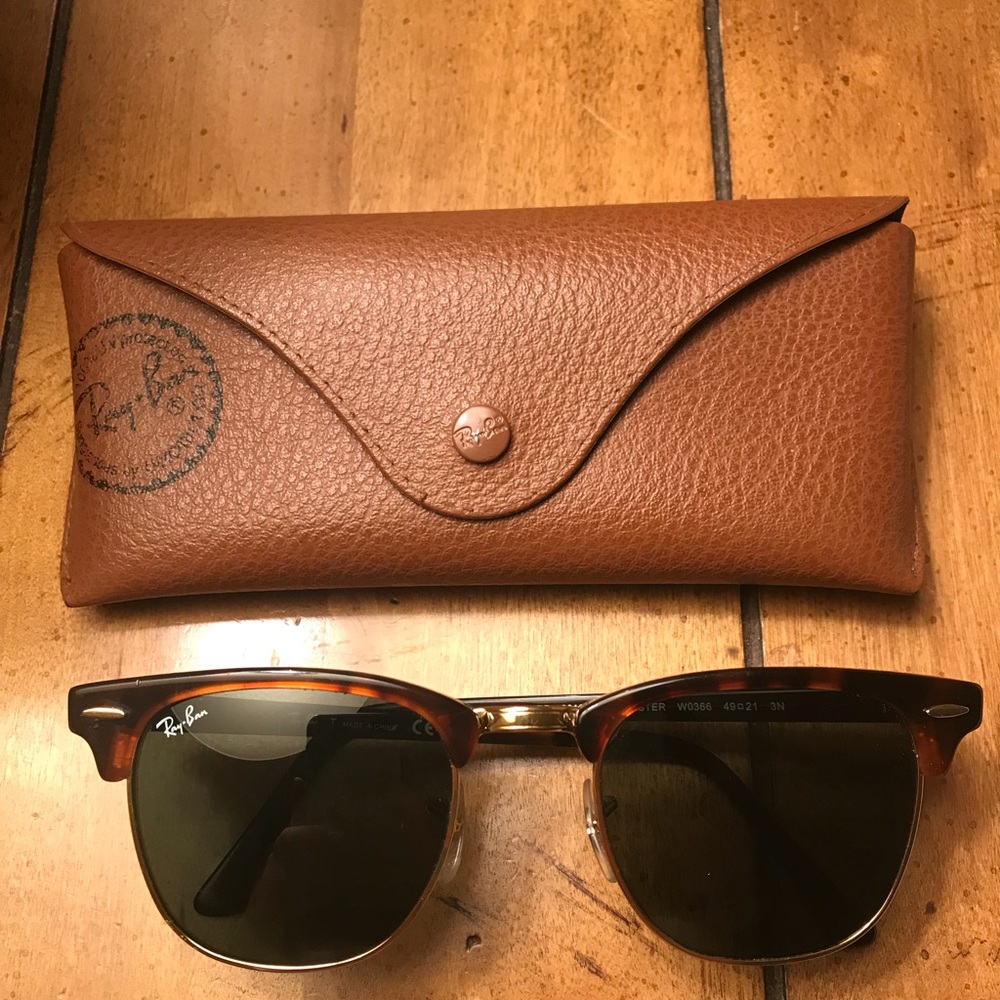 Ray-Ban Clubmaster Classic tortoise sunglasses
